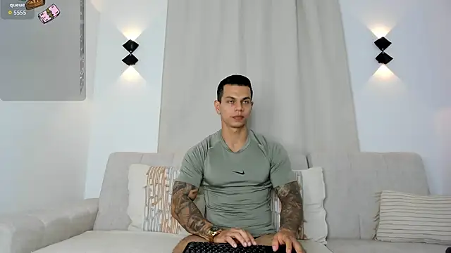 Snapshot of Aron_Dark chatting on 11/07/25, 12:15 Aron Dark online show from 11/07/25, 12:15