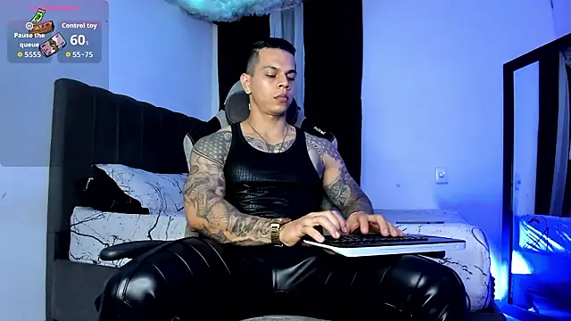 Snapshot of Aron_Dark chatting on 02/03/26, 02:00 Aron Dark online show from 02/03/26, 02:00