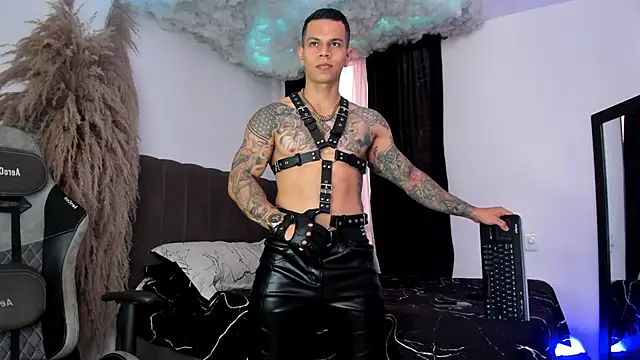 Snapshot of Aron_Dark chatting on 06/04/26, 07:07 Aron Dark online show from 06/04/26, 07:07