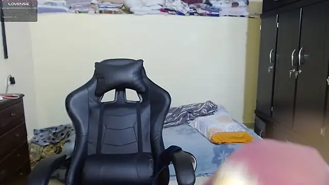 Giorgia xue53 online show from 02/12/25, 06:08