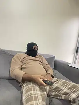 jaytee198610 online show from 04/16/26, 03:35