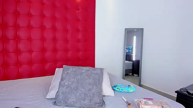 Daliana Beck online show from 11/17/25, 08:02