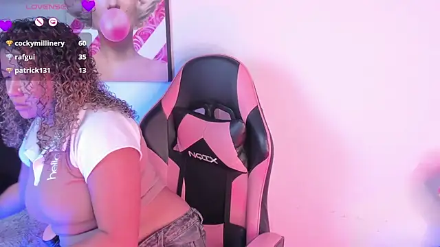 Kenia tompson01 online show from 11/10/25, 06:02