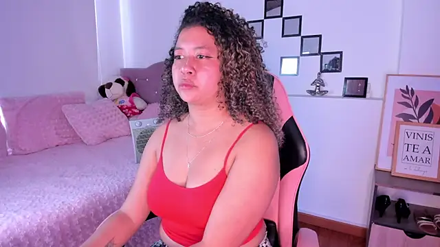 Kenia tompson01 online show from 09/25/25, 06:25