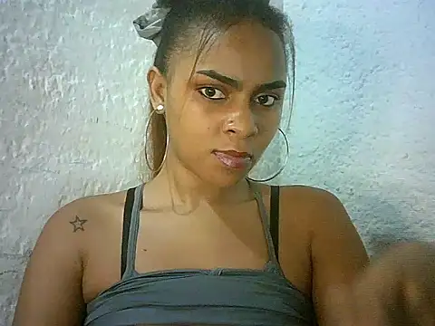 Snapshot of Bellabeltrann chatting on 02/13/26, 02:50 Bellabeltrann online show from 02/13/26, 02:50