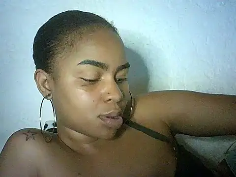 Snapshot of Bellabeltrann chatting on 03/13/26, 05:40 Bellabeltrann online show from 03/13/26, 05:40