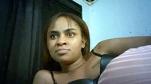 Snapshot of Bellabeltrann chatting on 09/20/25, 10:53 Bellabeltrann online show from 09/20/25, 10:53