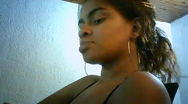 Snapshot of Bellabeltrann chatting on 03/03/25, 01:01 Bellabeltrann online show from 03/03/25, 01:01