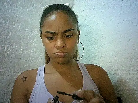 Snapshot of Bellabeltrann chatting on 02/18/26, 01:40 Bellabeltrann online show from 02/18/26, 01:40