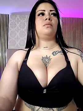 martinna tay online show from 04/16/26, 04:02