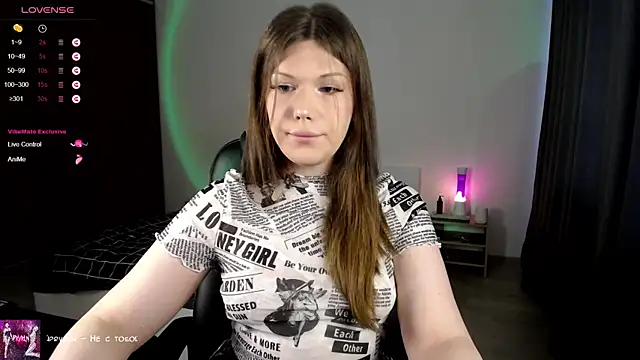 Snapshot of MicheleDoll chatting on 01/04/25, 06:41 MicheleDoll online show from 01/04/25, 06:41