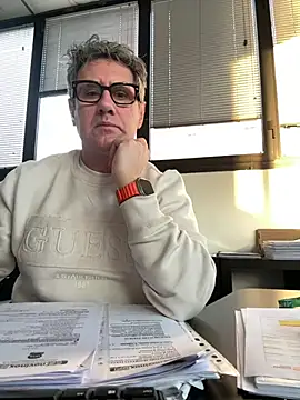 Snapshot of Britmi chatting on 02/07/25, 03:52 Britmi online show from 02/07/25, 03:52