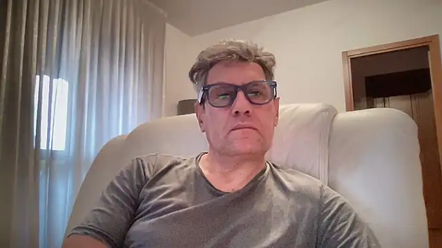 Snapshot of Britmi chatting on 11/02/25, 11:04 Britmi online show from 11/02/25, 11:04