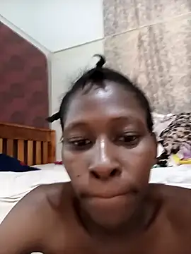 LOVELY-2BERRY online show from 12/17/25, 06:51