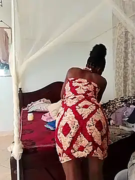 LOVELY-2BERRY online show from 02/09/26, 05:05