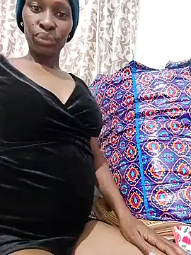 LOVELY-2BERRY online show from 01/12/26, 06:42