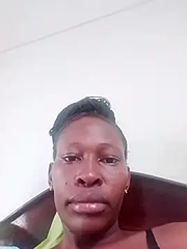 LOVELY-2BERRY online show from 04/02/26, 09:16