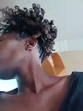 LOVELY-2BERRY online show from 11/11/25, 06:41