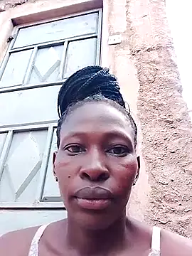 LOVELY-2BERRY online show from 03/30/26, 06:04