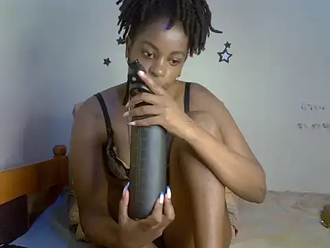 Snapshot of Pretty_savage3 chatting on 02/20/25, 06:50 Pretty savage3 online show from 02/20/25, 06:50