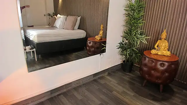 AliceHanz online show from 02/18/26, 04:21