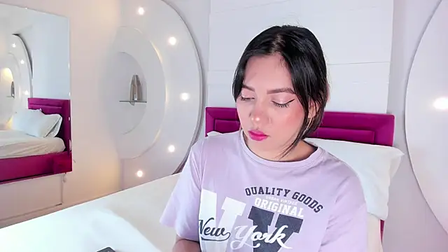 AliceHanz online show from 02/23/25, 04:17