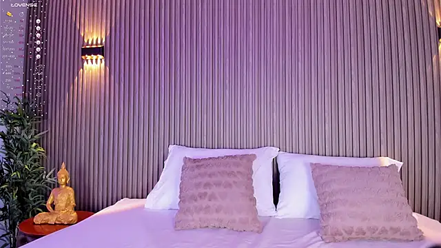 AliceHanz online show from 03/18/25, 04:18