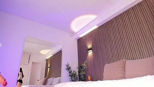 AliceHanz online show from 09/30/25, 04:18