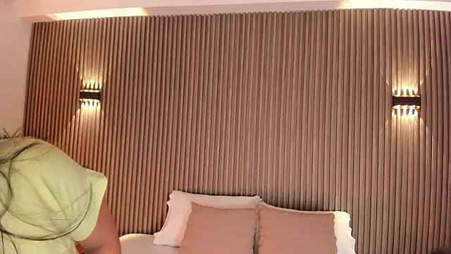 AliceHanz online show from 02/19/26, 04:09