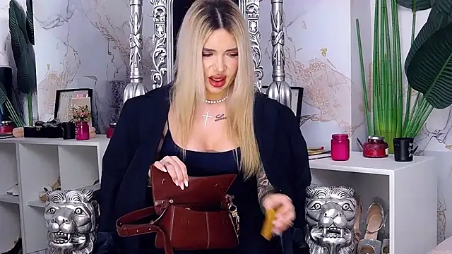 NightshadeIris online show from 04/04/26, 12:45