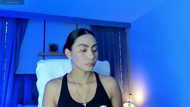 Snapshot of nichole_bree_ chatting on 02/20/25, 12:04 nichole bree online show from 02/20/25, 12:04