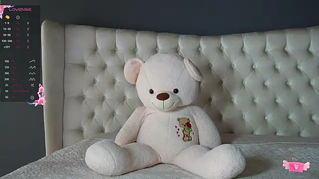 Snapshot of nichole_bree_ chatting on 02/27/25, 07:15 nichole bree online show from 02/27/25, 07:15