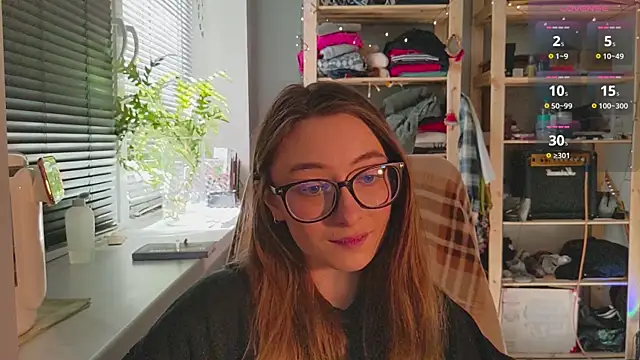 monlight  dana online show from 03/21/25, 11:44