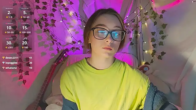 monlight  dana online show from 12/11/24, 04:42