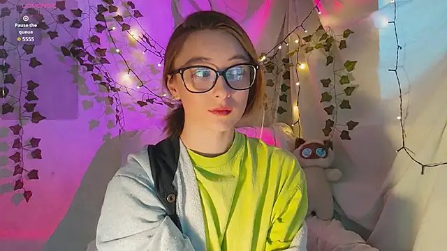 monlight  dana online show from 12/02/24, 10:24