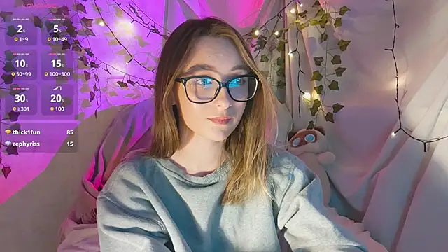 monlight  dana online show from 12/03/24, 01:49