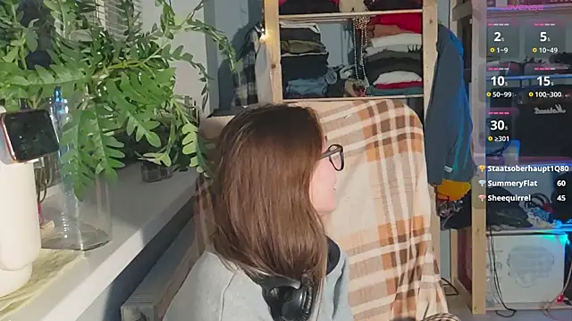 monlight  dana online show from 02/14/25, 05:36