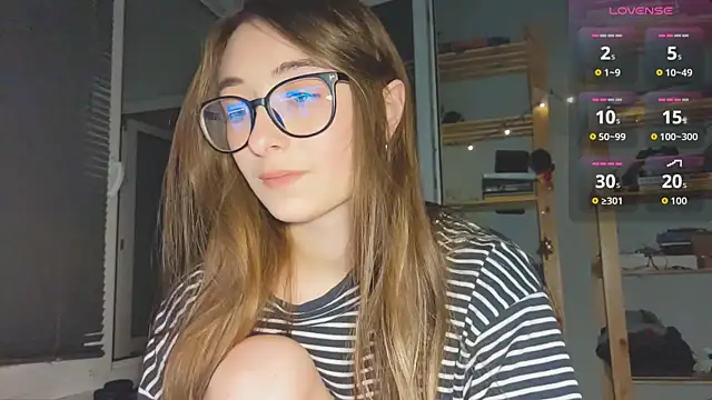 monlight  dana online show from 10/07/25, 07:04