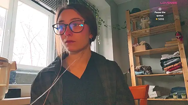 monlight  dana online show from 04/09/26, 01:50