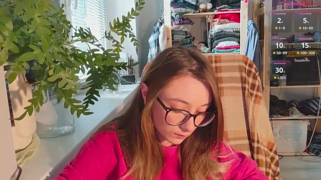 monlight  dana online show from 02/18/25, 11:11