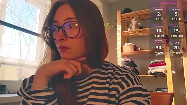 monlight  dana online show from 03/04/26, 01:52