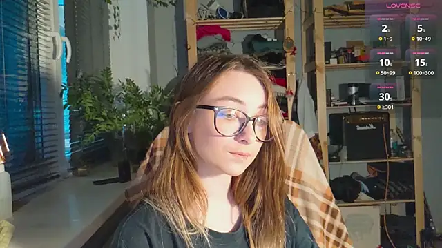 monlight  dana online show from 02/26/25, 03:32