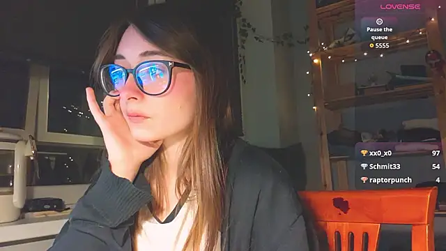 monlight  dana online show from 02/15/26, 07:02