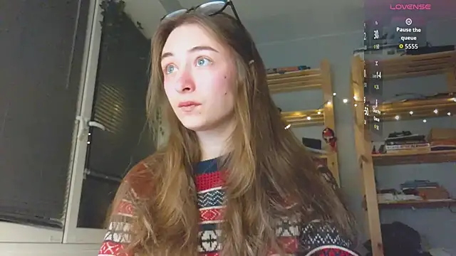 monlight  dana online show from 11/25/25, 05:41