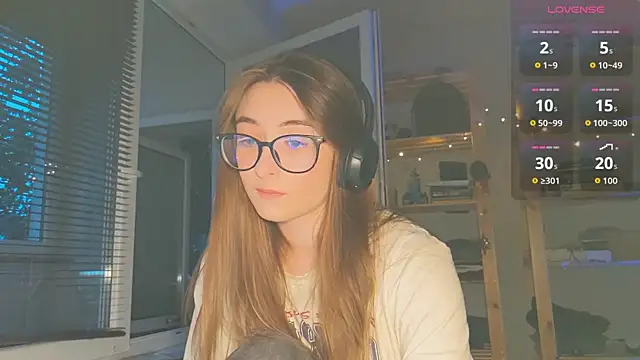 monlight  dana online show from 09/14/25, 05:02