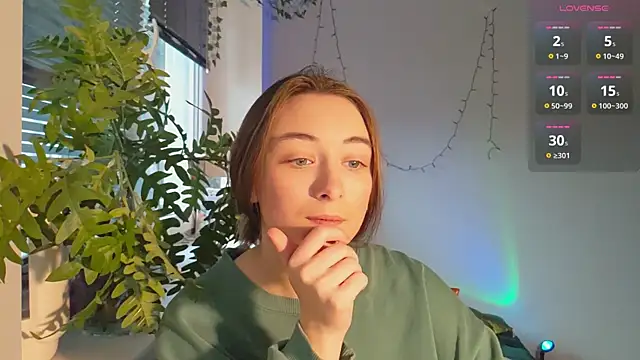 monlight  dana online show from 02/03/25, 12:47