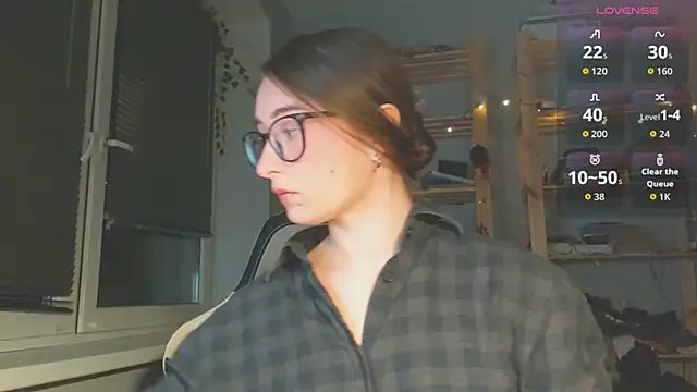 monlight  dana online show from 11/08/25, 03:59