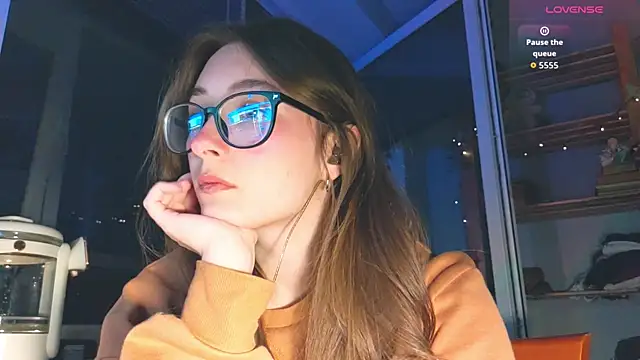 monlight  dana online show from 04/20/26, 06:53