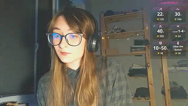 monlight  dana online show from 10/04/25, 08:43