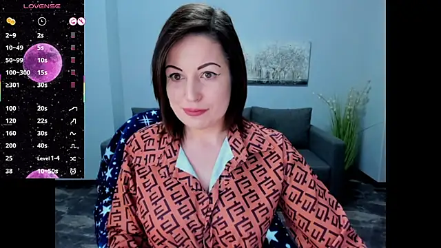 Snapshot of Emily_Midlton chatting on 03/02/25, 02:04 Emily Midlton online show from 03/02/25, 02:04